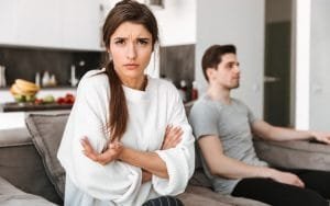 متى تمل الزوجة من زوجها عاطفيًا وجنسيًا؟